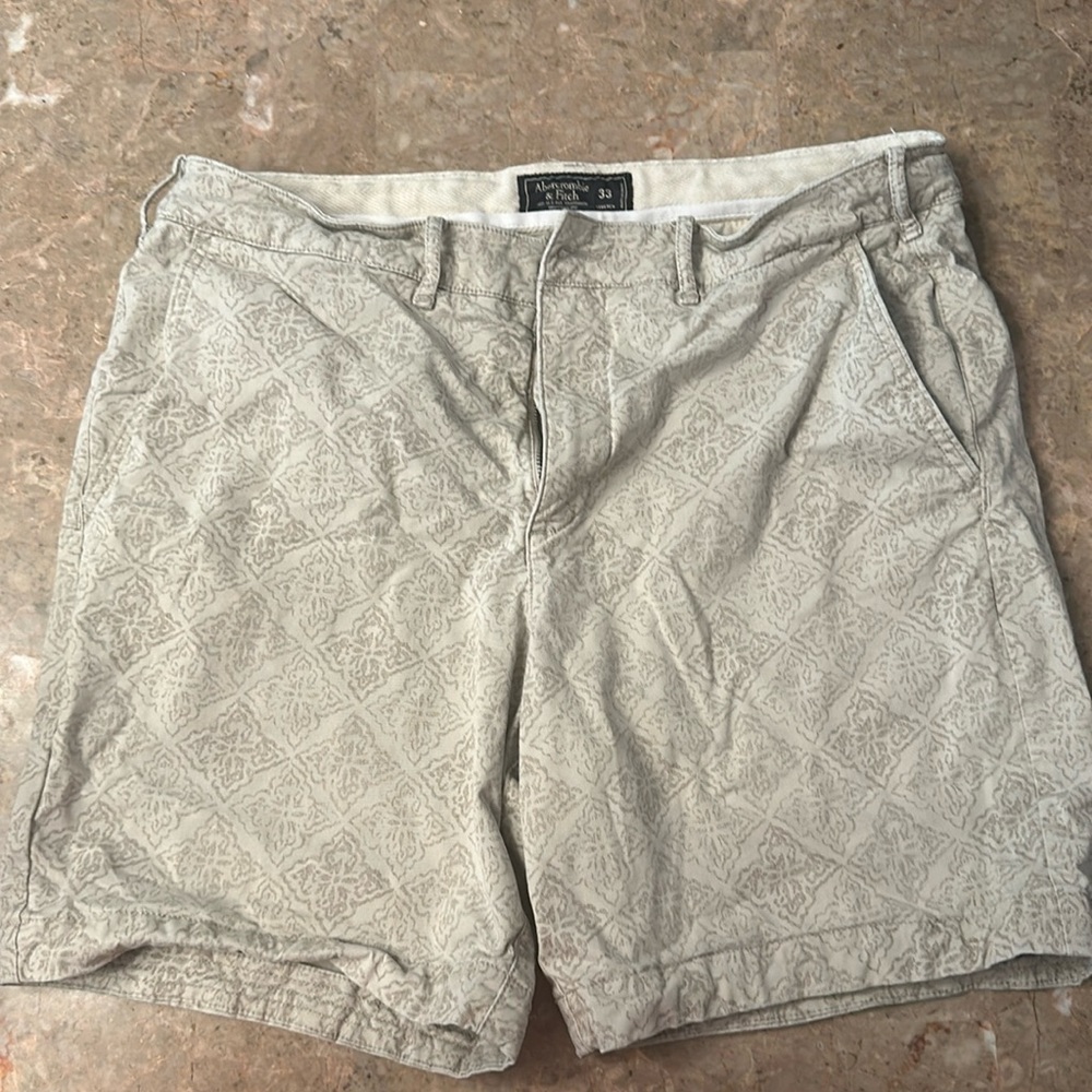 Abercrombie & Fitch Men shorts